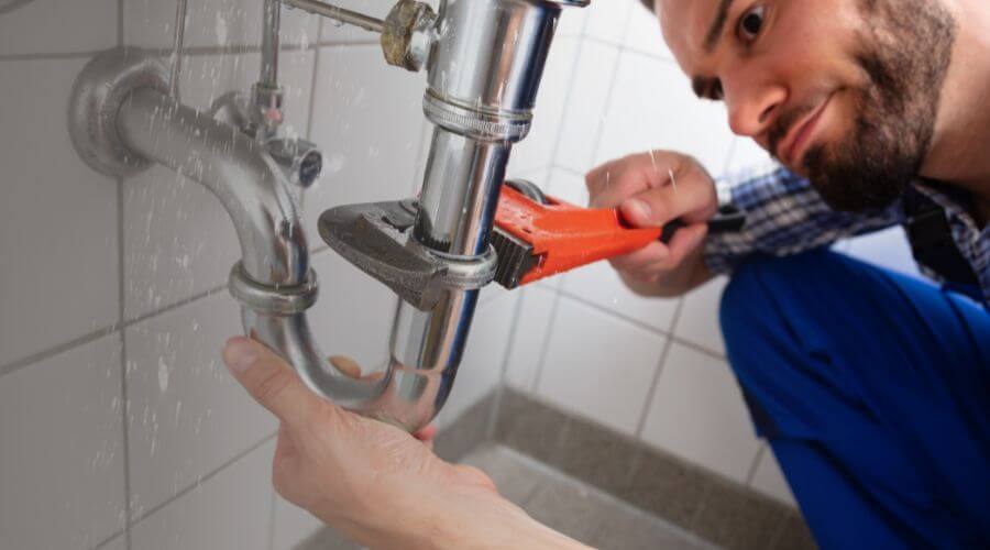 Professional same day plumber in Alma, IL